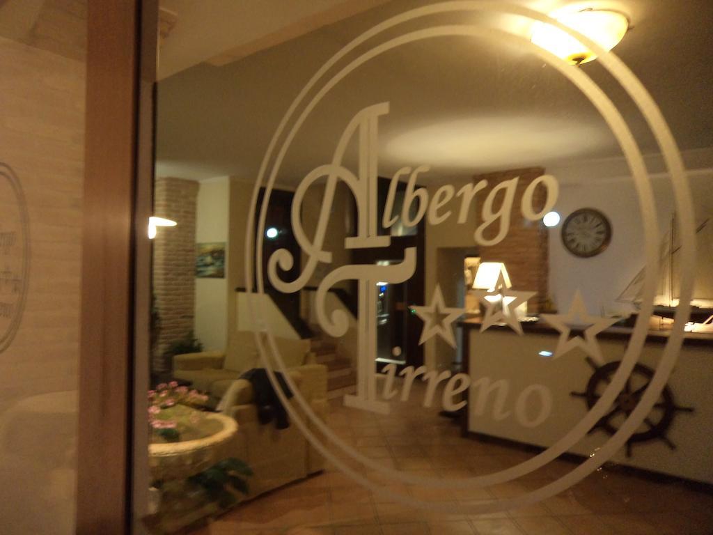 Albergo Tirreno مارينا دي كاميروتا المظهر الخارجي الصورة