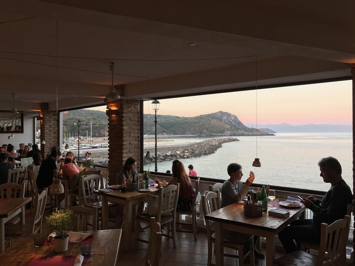 Albergo Tirreno مارينا دي كاميروتا المظهر الخارجي الصورة