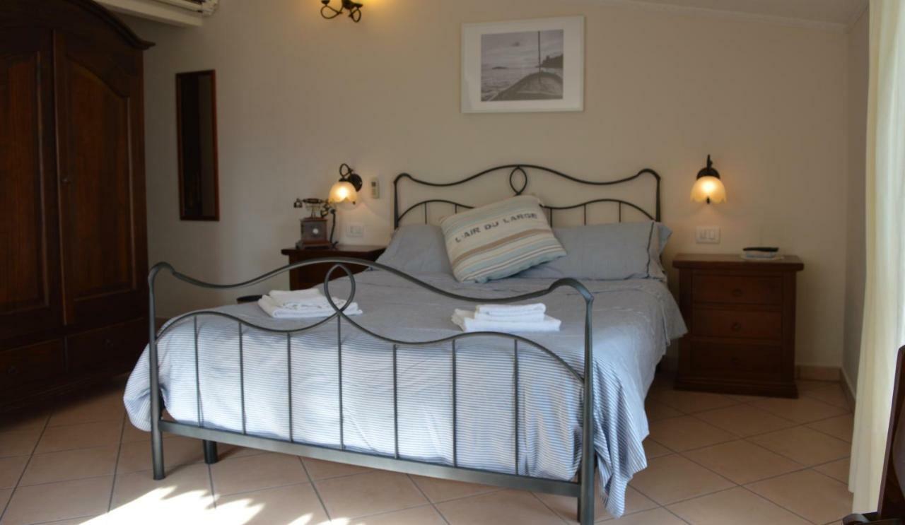 Albergo Tirreno مارينا دي كاميروتا المظهر الخارجي الصورة