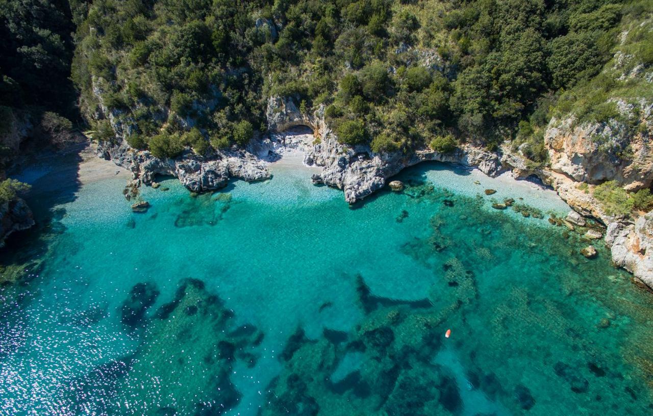Albergo Tirreno مارينا دي كاميروتا المظهر الخارجي الصورة